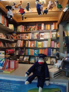 Captain Eugene in the Arnold Busck childrens bookstore